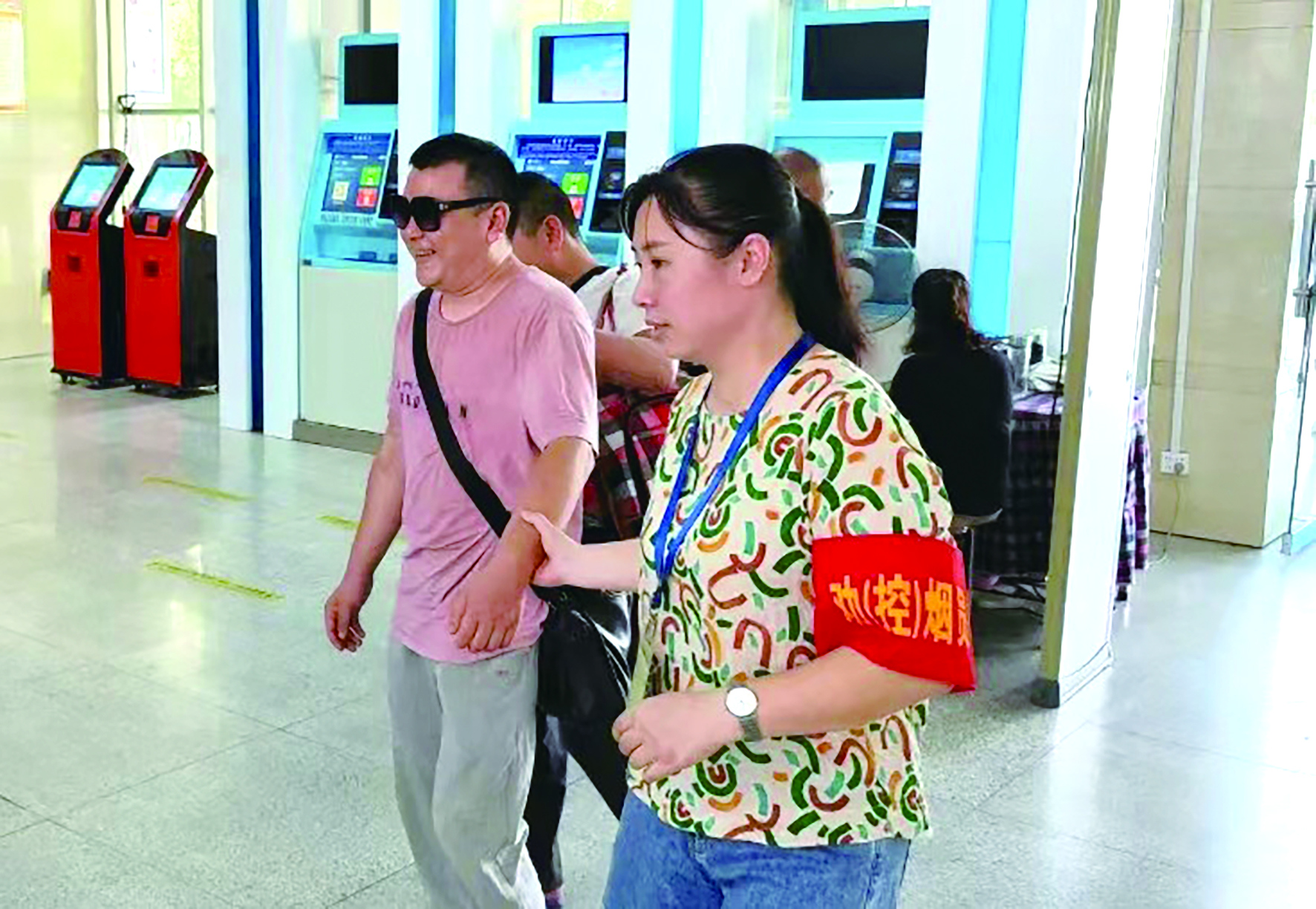 立足平凡崗位 彰顯黨員風采 ——記集團公司優(yōu)秀共產(chǎn)黨員、邵陽汽車北站副站長謝偉 田華柱 姚志剛